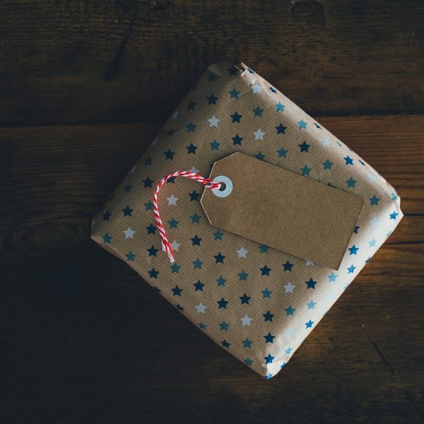 card, gift, gift wrap-1835447.jpg